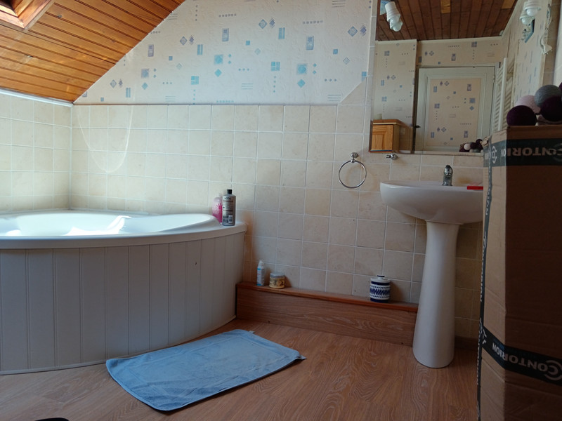 French property for sale in Availles-Limouzine, Vienne - €160,230 - photo 5