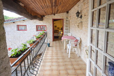 French property for sale in Salles-de-Villefagnan, Charente - €178,000 - photo 9