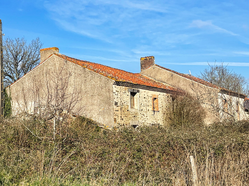 French property for sale in Saint-Martial-sur-Isop, Haute-Vienne - photo 2