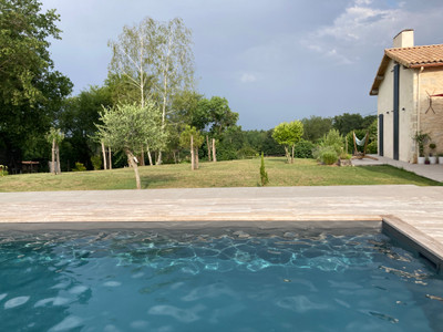 Beautifully restored country property - 6 bedrooms, 4 bathrooms - Pool - Garden - 30mn from Bordeaux - DPE A