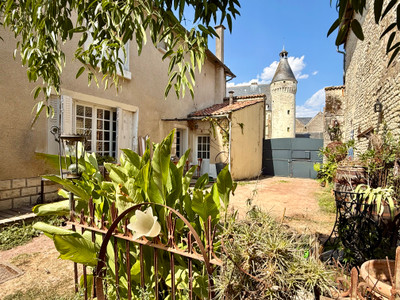 French property for sale in Monts-sur-Guesnes, Vienne - €200,000 - photo 1