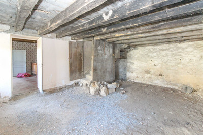 French property for sale in Oroux, Deux-Sèvres - €56,000 - photo 8