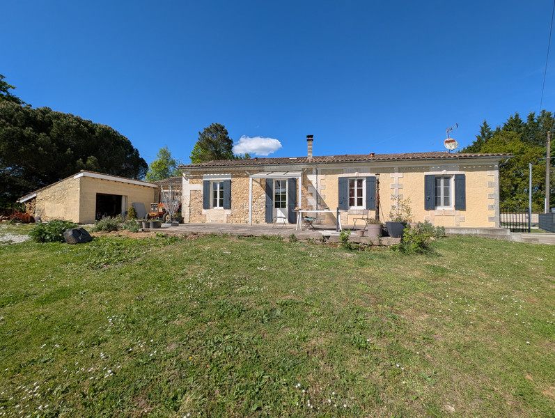 French property for sale in Chamouillac, Charente-Maritime - €253,000 - photo 1