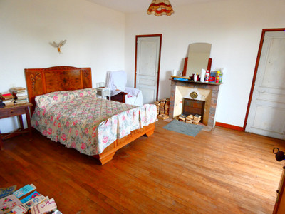 French property for sale in Lamazière-Basse, Corrèze - €210,600 - photo 2