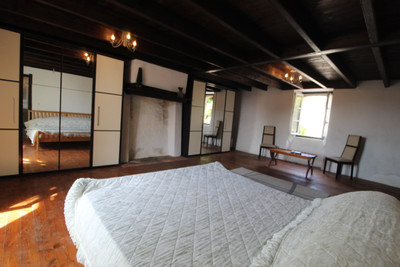 French property for sale in Esse, Charente - €150,000 - photo 6