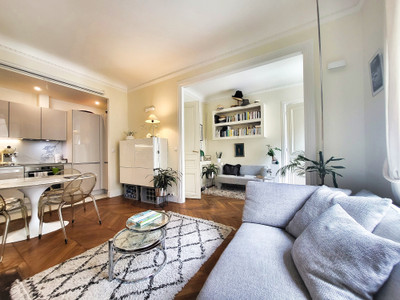 French property for sale in Paris 8e Arrondissement, Paris - €899,000 - photo 3