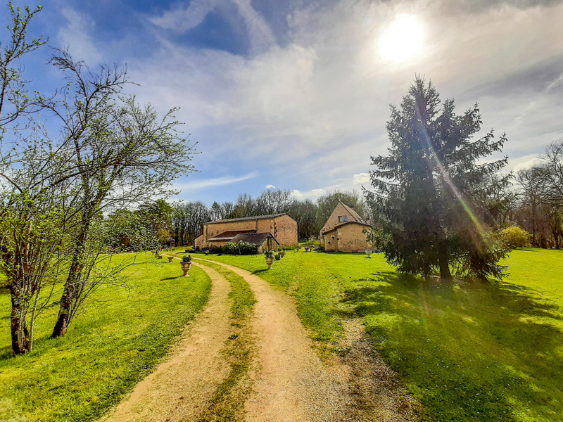 French property for sale in Antonne-et-Trigonant, Dordogne - €460,000 - photo 8