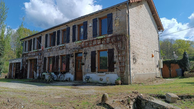 Maison à vendre à Saint-Dizier-Masbaraud, Creuse, Limousin, avec Leggett Immobilier