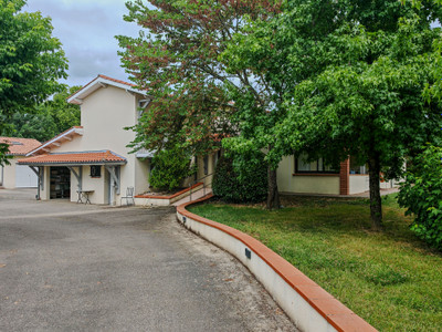 French property for sale in Castelsarrasin, Tarn-et-Garonne - €315,000 - photo 1