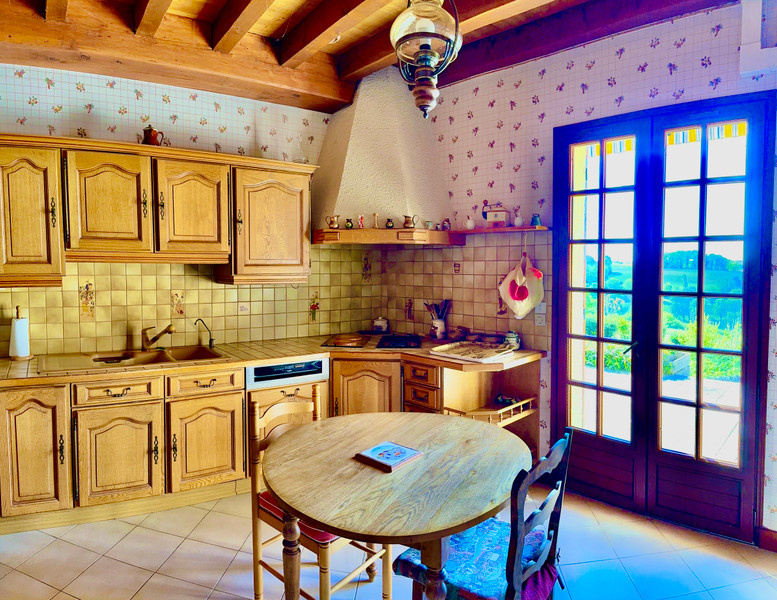French property for sale in Saint-Hilaire-d'Estissac, Dordogne - €318,000 - photo 4