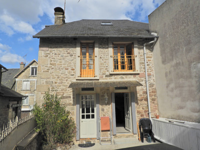 Maison à vendre à Treignac, Corrèze, Limousin, avec Leggett Immobilier