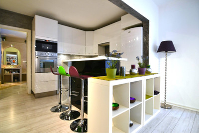 French property for sale in Paris 20e Arrondissement, Paris - €355,000 - photo 2