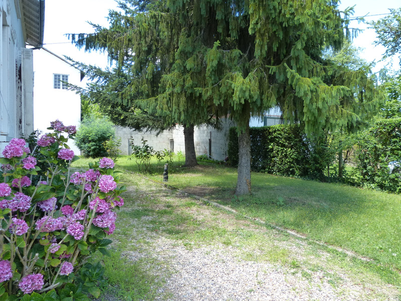 French property for sale in Pineuilh, Gironde - &#8364;113,400 - photo 3