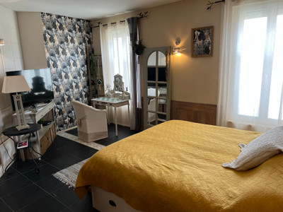 French property for sale in Saint-Porchaire, Charente-Maritime - €742,000 - photo 6