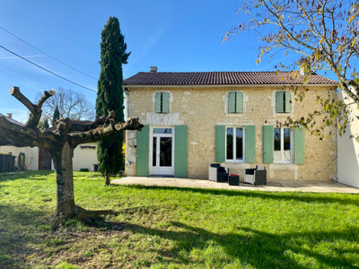Maison à vendre à Chantillac, Charente, Poitou-Charentes, avec Leggett Immobilier
