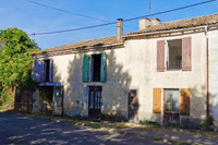 property to renovate for sale in Sauzé-VaussaisDeux-Sèvres Poitou_Charentes