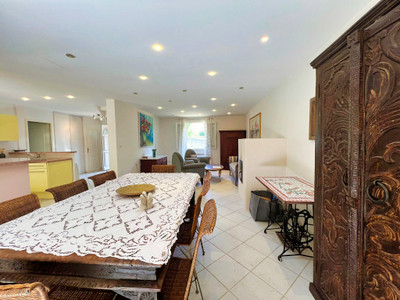 French property for sale in Gonfaron, Var - €330,000 - photo 4