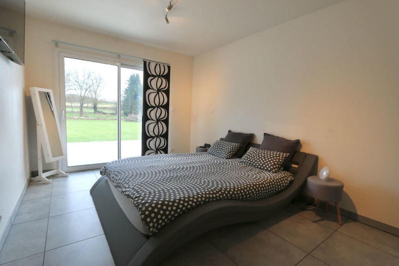 French property for sale in Nolay, Côte-d'Or - €435,000 - photo 4
