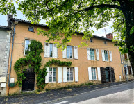 Propriété à vendre à Confolens, Charente - 212 000 € - photo n°2