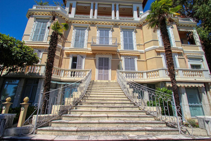 Appartement à vendre en PACA AlpesMaritimes Menton Menton "Garavan