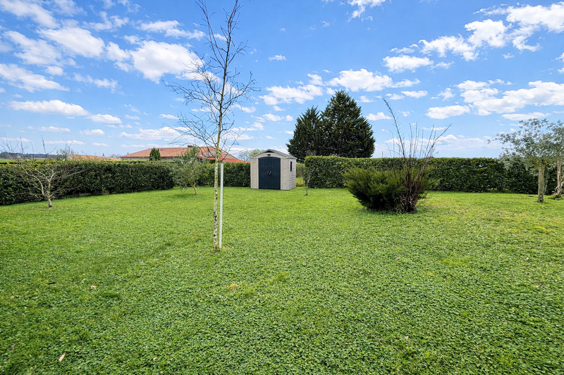 French property for sale in Baignes-Sainte-Radegonde, Charente - €249,500 - photo 2