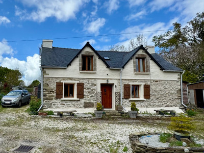 Maison à vendre à Landeleau, Finistère, Bretagne, avec Leggett Immobilier