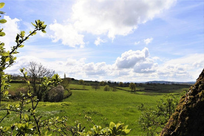 French property for sale in La Guiche, Saône-et-Loire - €129,500 - photo 1