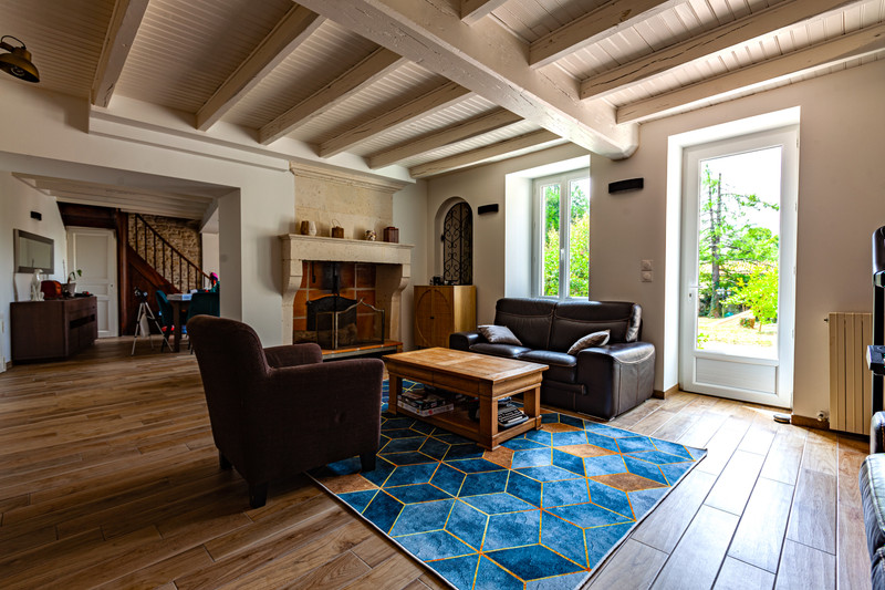 French property for sale in Angoulême, Charente - €643,000 - photo 1