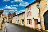 houses and homes for sale inVerteuil-sur-CharenteCharente Poitou_Charentes
