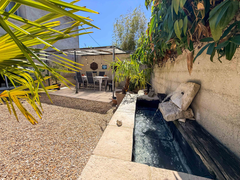 French property for sale in Saint-Mandé-sur-Brédoire, Charente-Maritime - €282,500 - photo 4