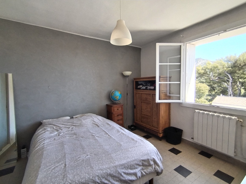 French property for sale in Toulon, Var - €235,000 - photo 9