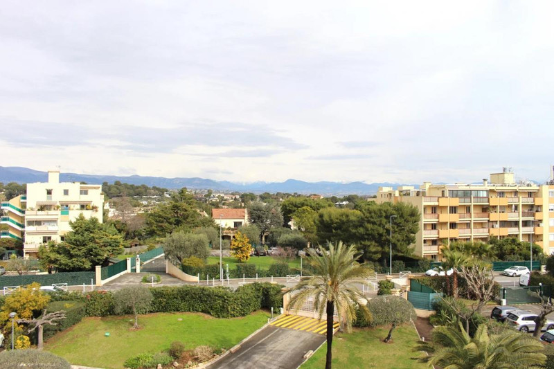 French property for sale in Antibes, Alpes-Maritimes - €420,000 - photo 9