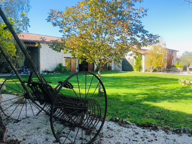 French property for sale in Saint-Germain-d'Esteuil, Gironde - €756,000 - photo 12