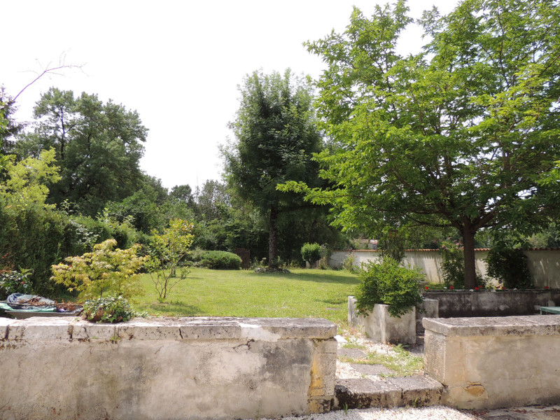 French property for sale in Bazauges, Charente-Maritime - &#8364;162,000 - photo 2