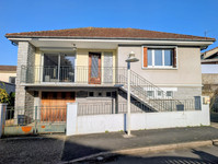 Propriété à vendre à Châlus, Haute-Vienne - 136 250 € - photo n°1