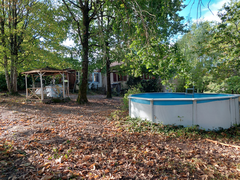 French property for sale in Dignac, Charente - €190,000 - photo 12