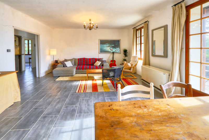 French property for sale in Saint-Saturnin-lès-Apt, Vaucluse - €250,000 - photo 14