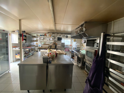 French property for sale in Jonzac, Charente-Maritime - €486,900 - photo 6