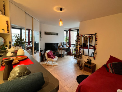 Appartement à vendre à Paris 19e Arrondissement, Paris, Île-de-France, avec Leggett Immobilier