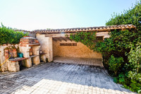 Propriété à vendre à Saint-Martin-de-Juillers, Charente-Maritime - 350 000 € - photo n°3