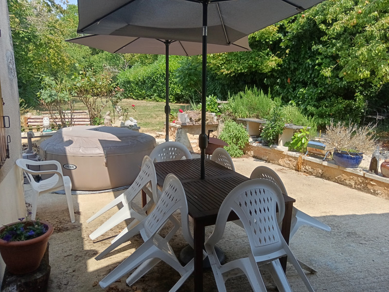 French property for sale in Saint-Romain, Vienne - €165,000 - photo 1