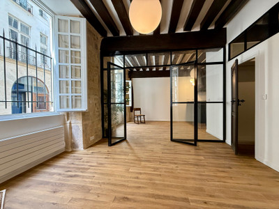 French property for sale in Paris 4e Arrondissement, Paris - €690,000 - photo 2