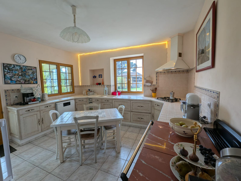 French property for sale in Castelnau d'Auzan Labarrère, Gers - €342,000 - photo 3
