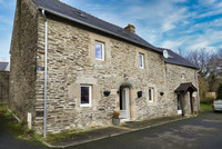 houses and homes for sale inSaint-HerninFinistère Brittany