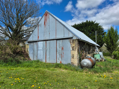 French property for sale in Plourac'h, Côtes-d'Armor - €172,800 - photo 12