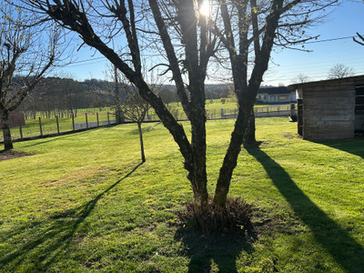 Terrain à vendre à Manzac-sur-Vern, Dordogne, Aquitaine, avec Leggett Immobilier