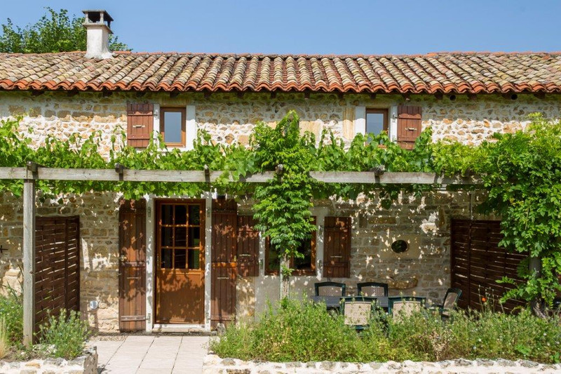 French property for sale in Alloinay, Deux-Sèvres - €669,999 - photo 4