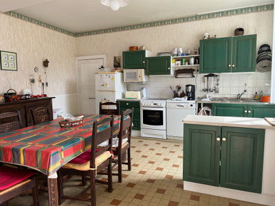 French property for sale in Bernay-Neuvy-en-Champagne, Sarthe - €325,000 - photo 6