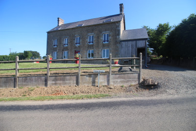 house for sale in Orne