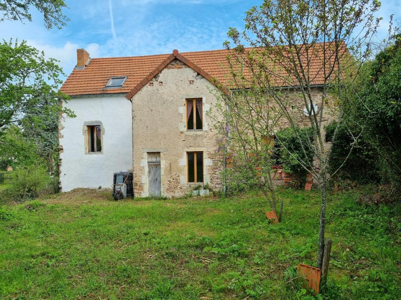 French property for sale in Saint-Étienne-de-Vicq, Allier - €175,000 - photo 8